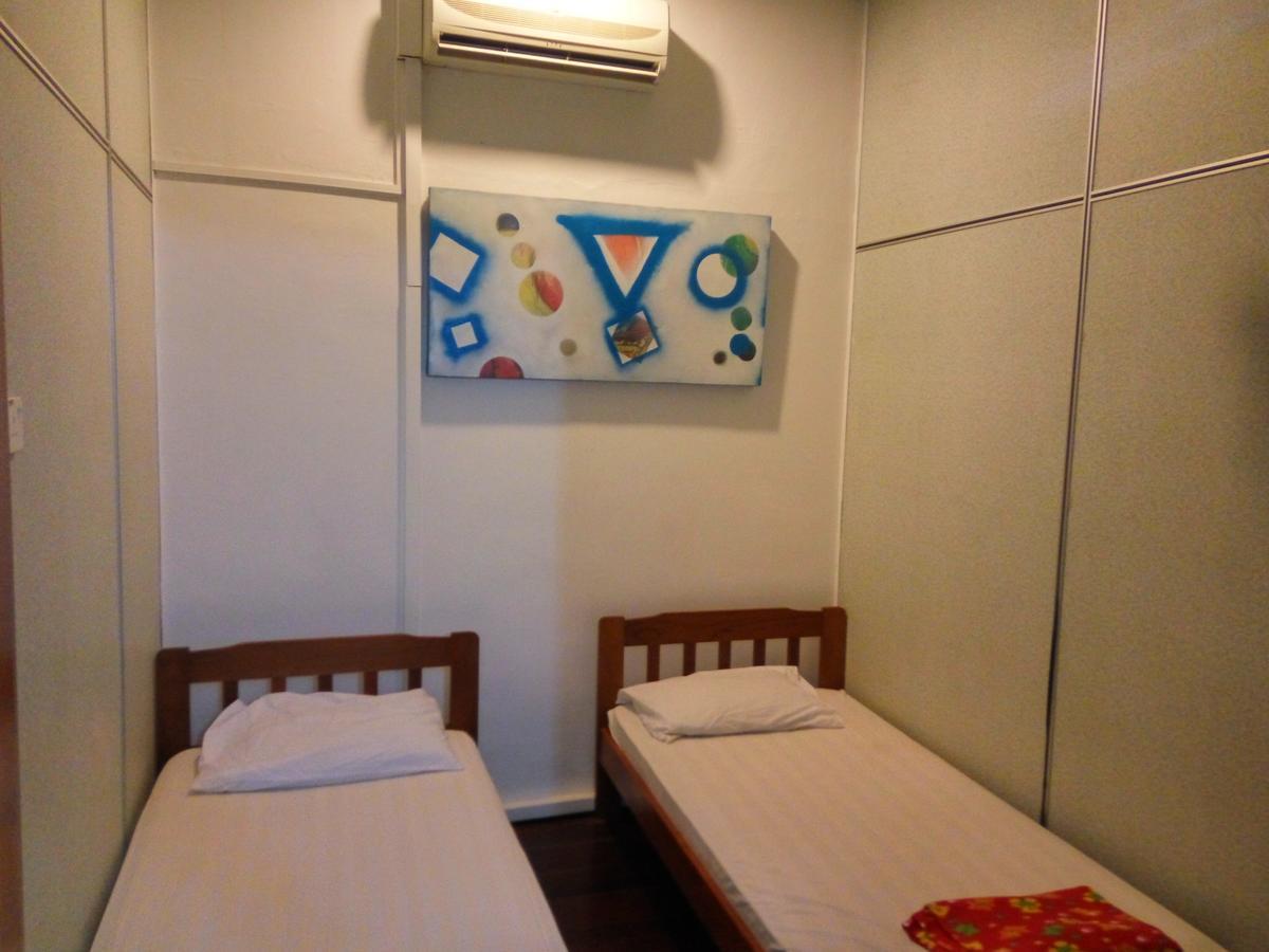 Discovery Cafe And Guesthouse Malacca Luaran gambar