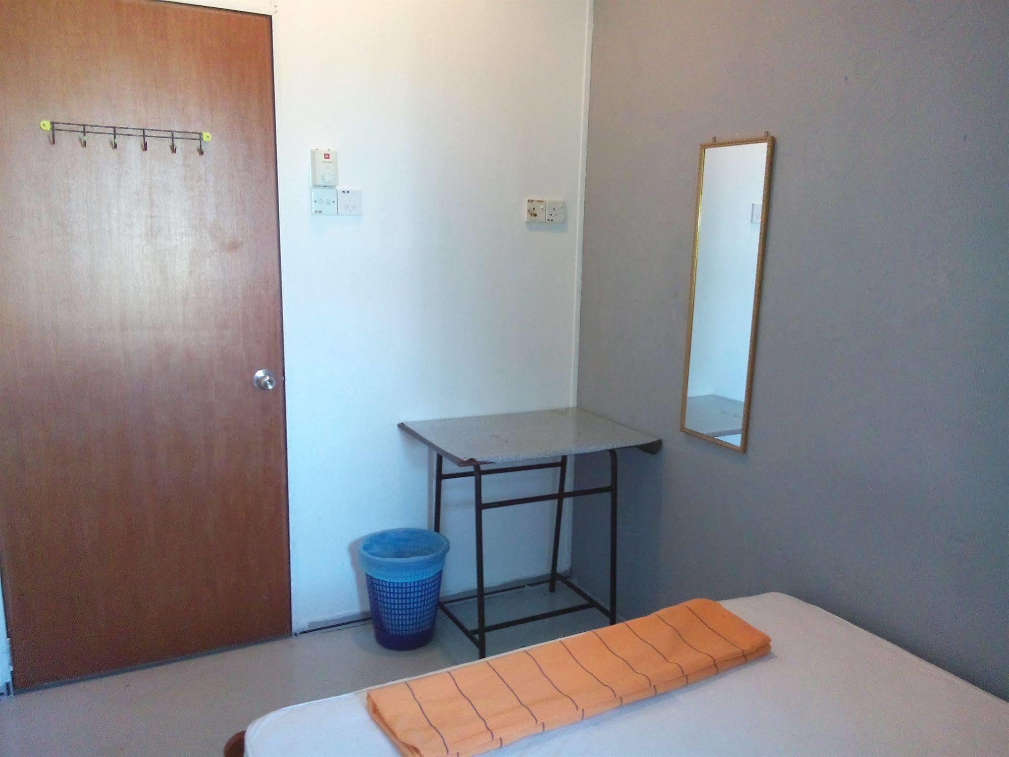 Discovery Cafe And Guesthouse Malacca Luaran gambar