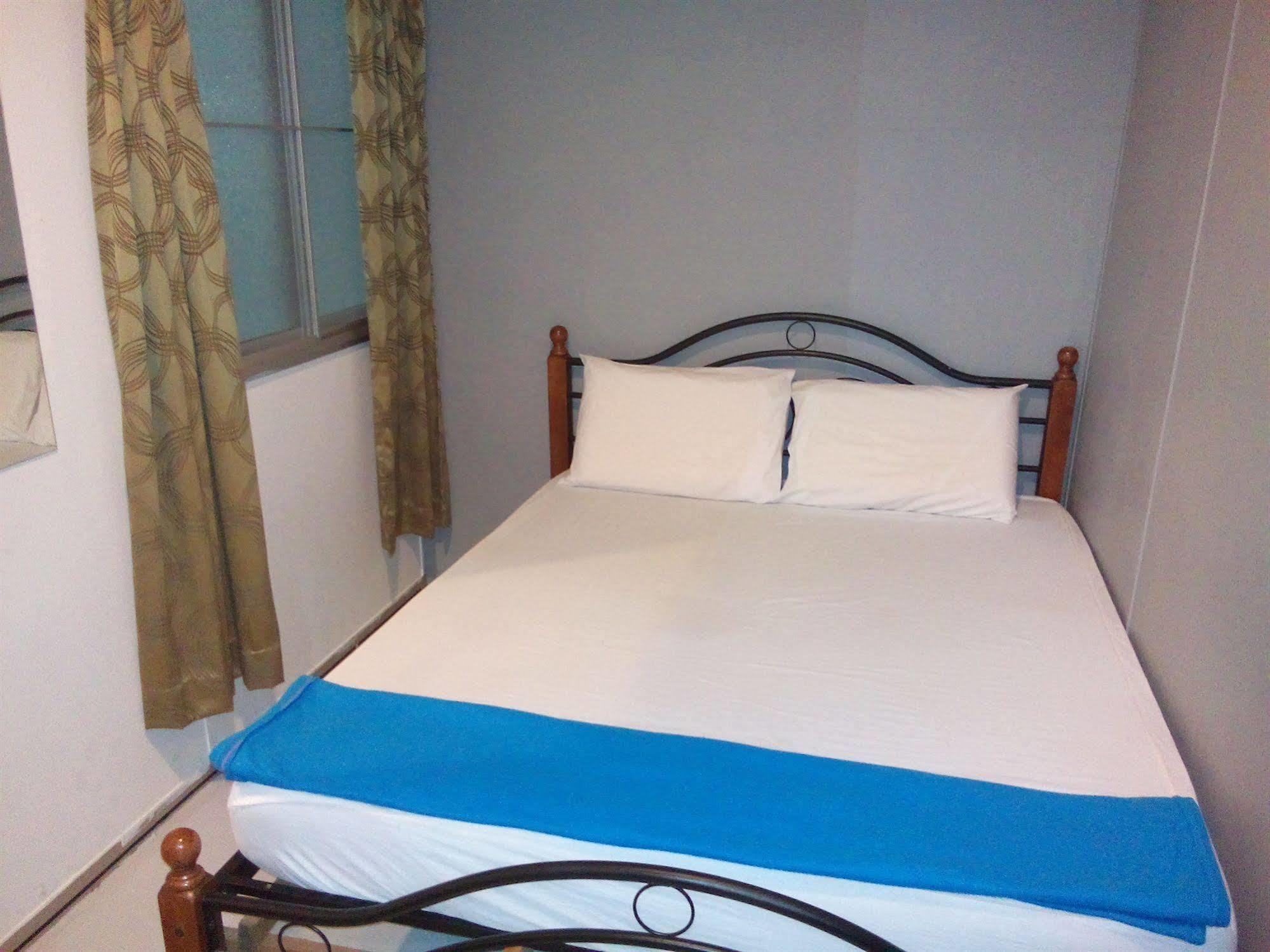 Discovery Cafe And Guesthouse Malacca Luaran gambar
