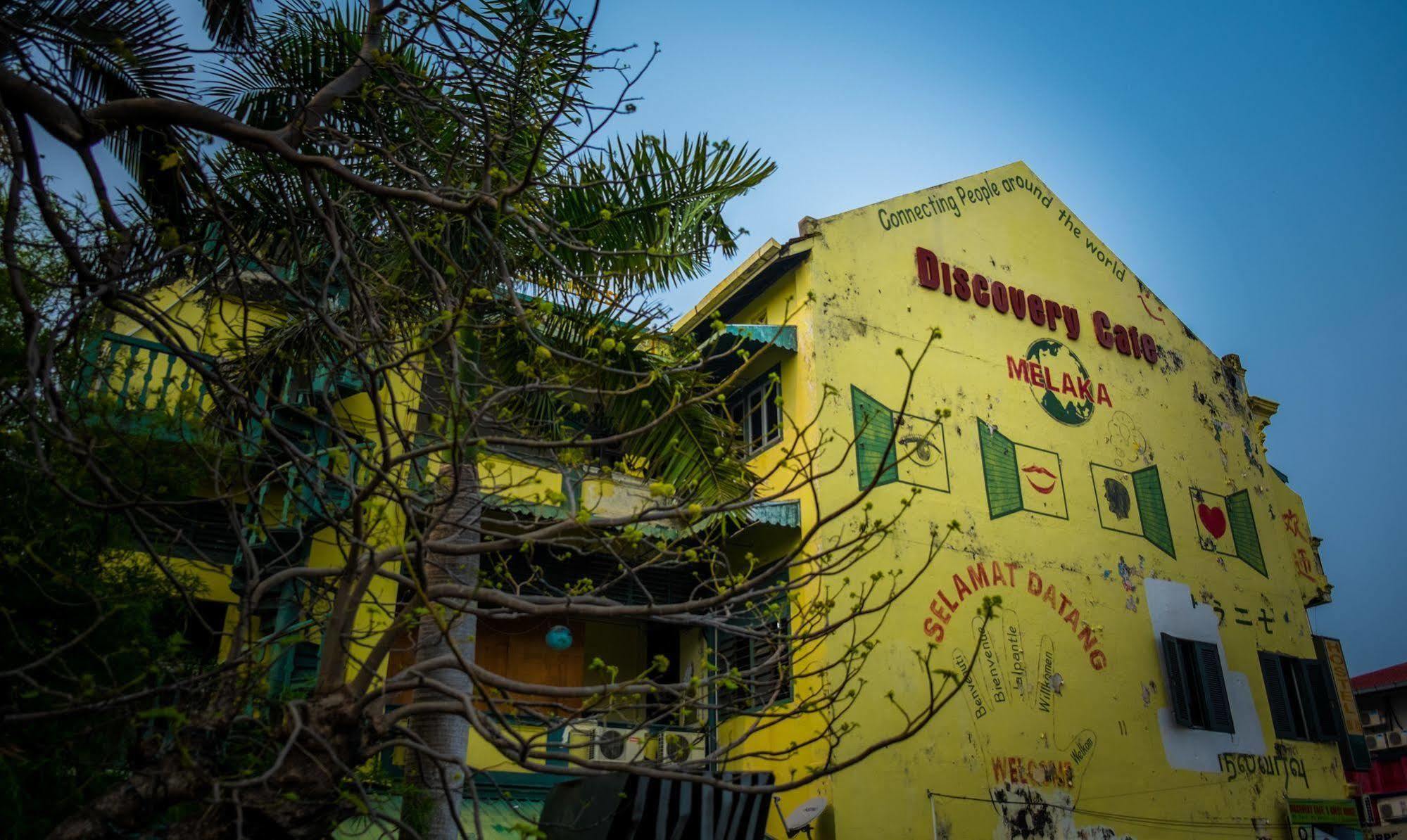 Discovery Cafe And Guesthouse Malacca Luaran gambar