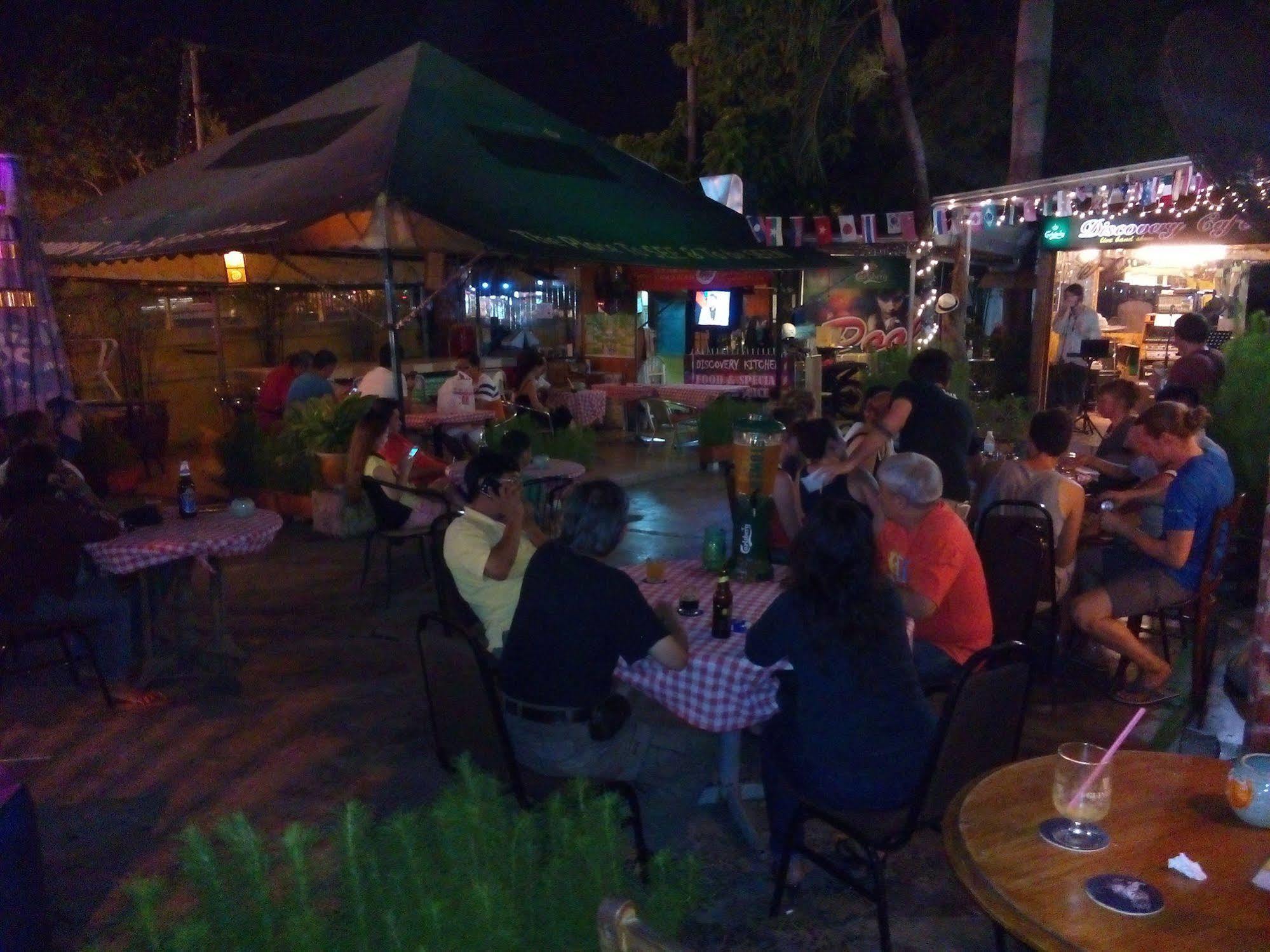 Discovery Cafe And Guesthouse Malacca Luaran gambar